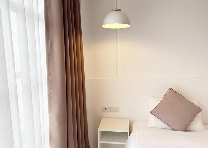 River Hotel 3*