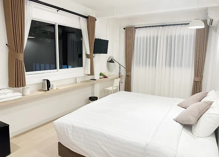 River 3* Bangkok