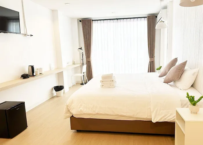 River Hotel Bangkok