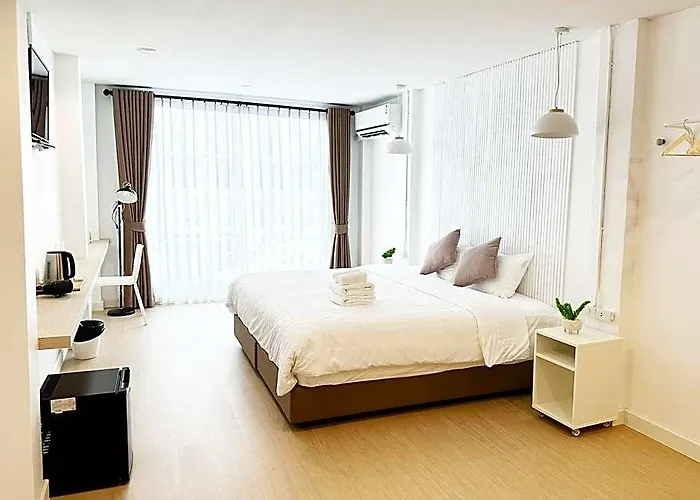 Hotel River