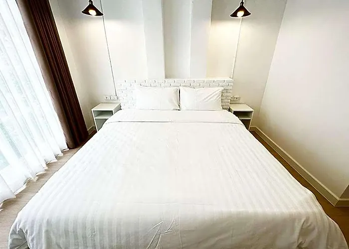 River Hotel Bangkok